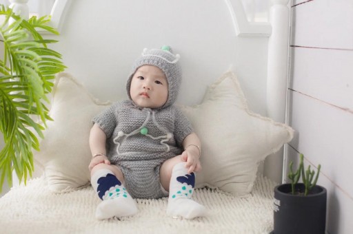 国内选性别代生孩子多大可以站立