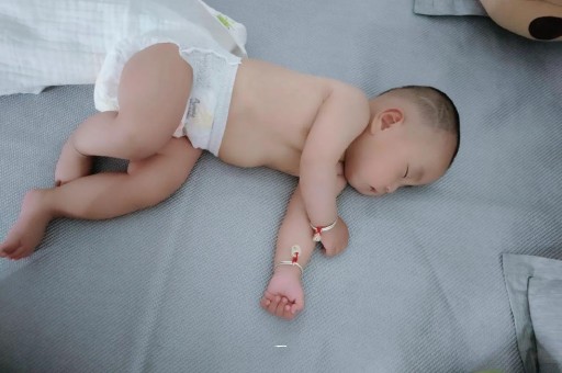 国内14个月选性别代生孩子不会说话